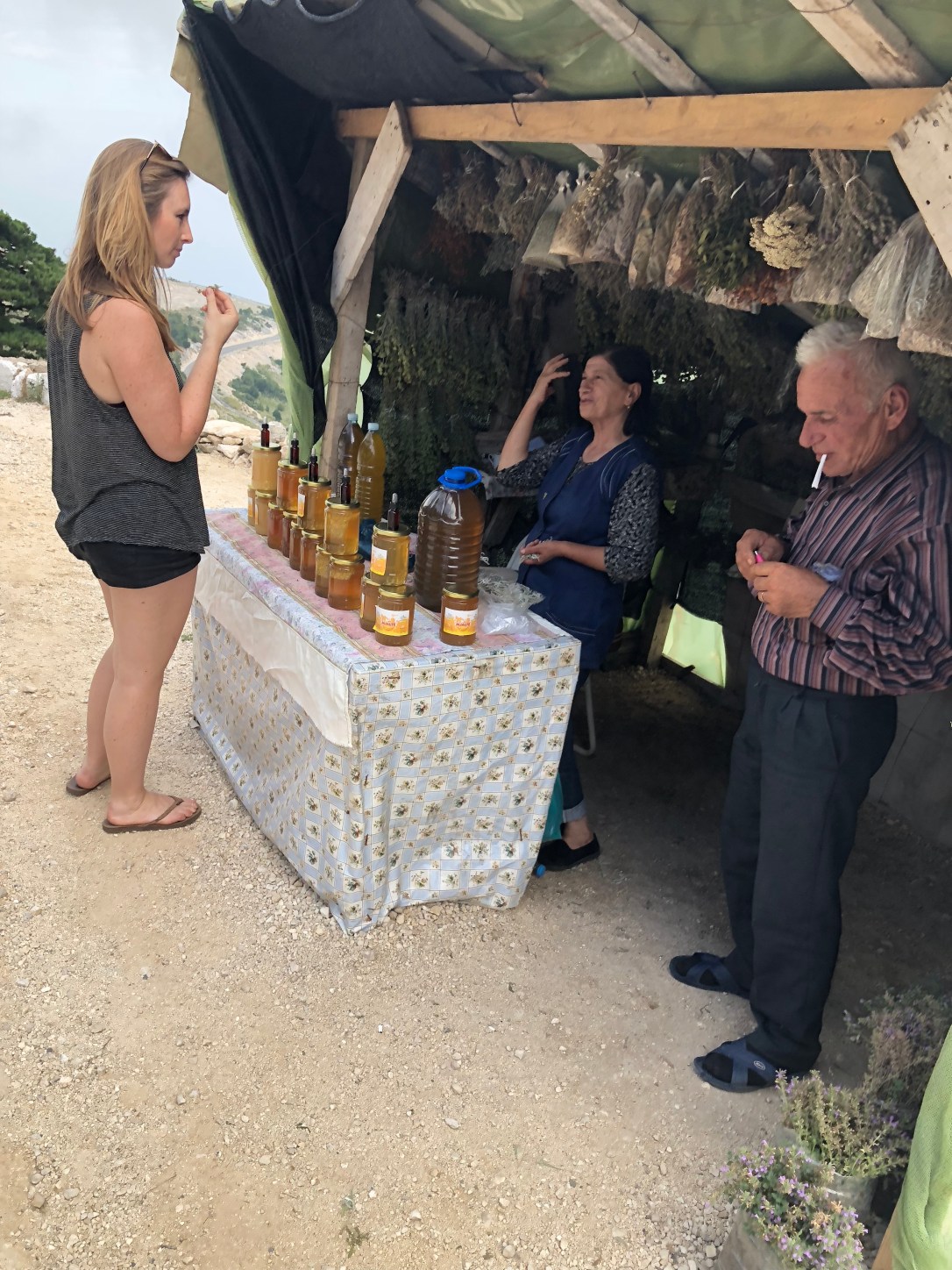 CGS6uFR2RoqxclMYZISacA